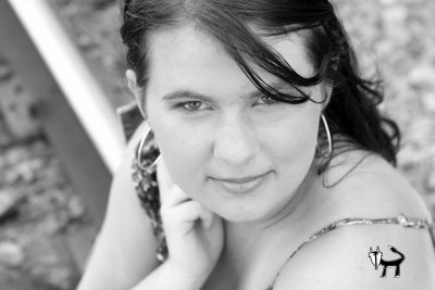 on location outdoor senior pictures black and white mankato mn